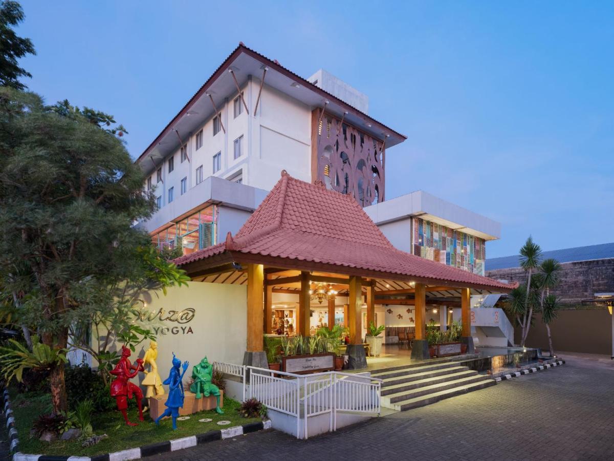 Burza Hotel Yogyakarta Exterior photo